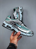Nike Air Max Moto 2K Low-Top Running Shoes