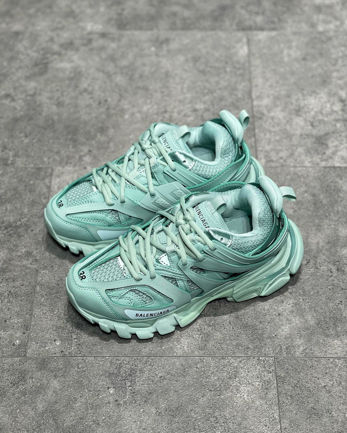 BLCG Sneakers