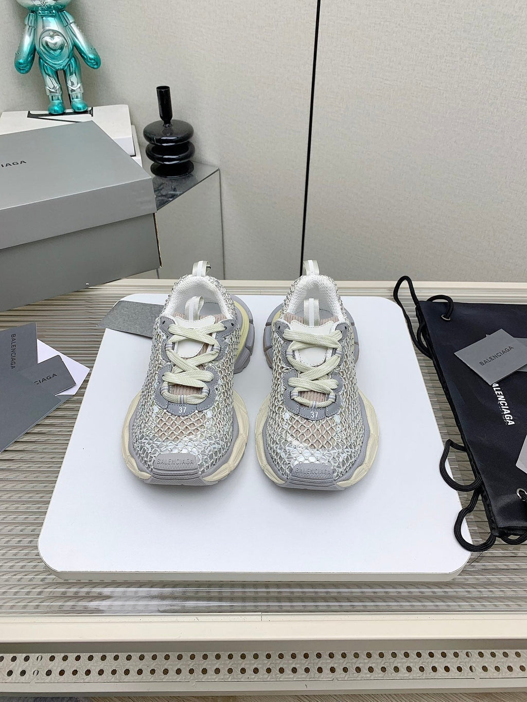 XL FISHNET SNEAKER IN GRAY AND BEIGE MESH, POLYURETHANE, POLYESTER WITH RHINESTONES